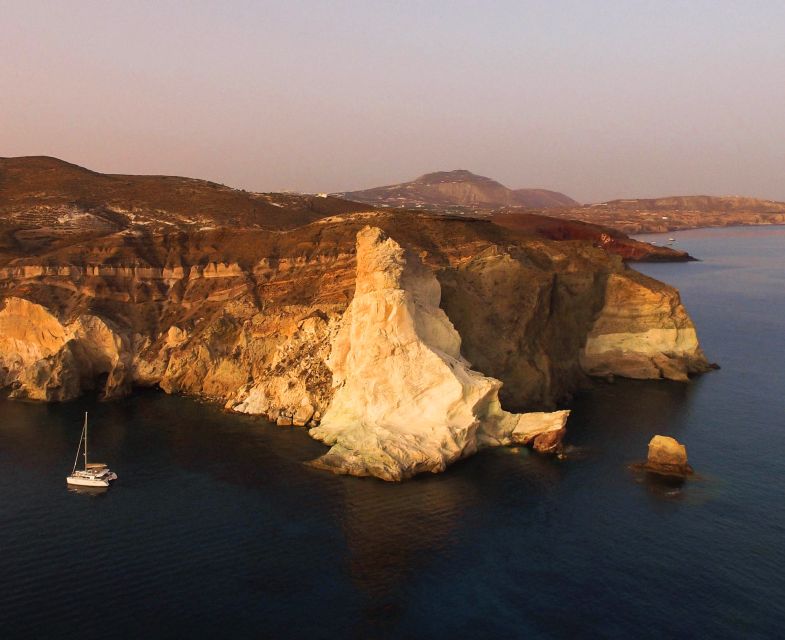 Santorini Caldera: Panorama Winter Cruise - Ammoudi to Oia views, plus Fira on the way back