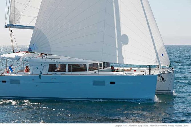 Santorini Caldera Sailing Tour with BBQ Lunch and Drinks - Caldera Catamaran Basics: Why This 5-Hour Sail Works