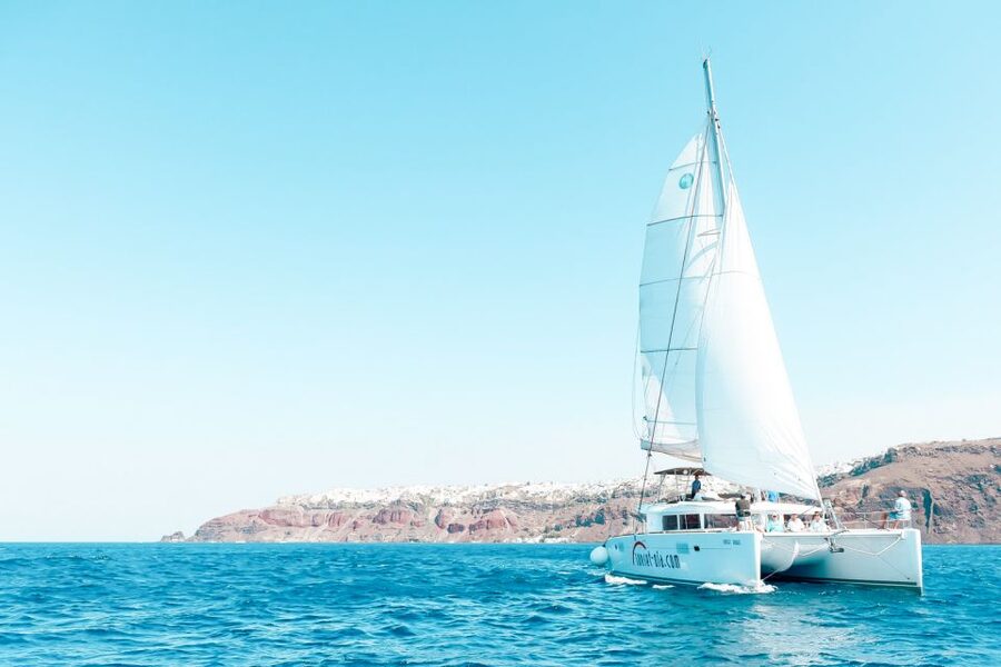 Santorini: Catamaran Tour with BBQ Meal and Unlimited Drinks - Who this Santorini catamaran tour suits best