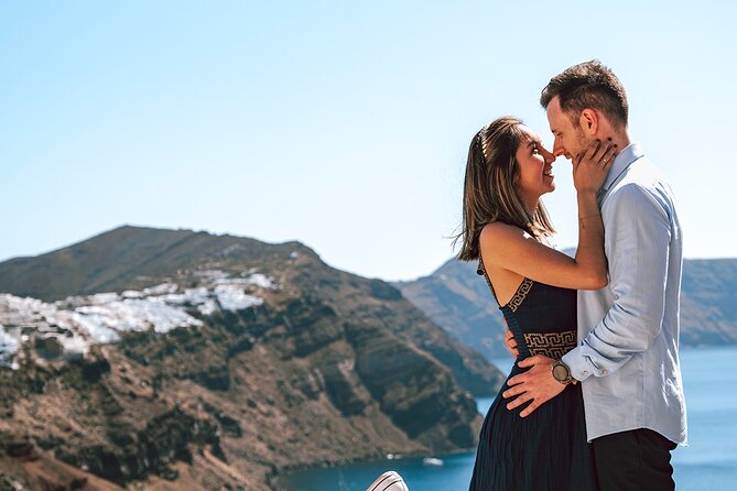 Santorini: Customized Private Photoshoot Walk in Oia - Photo delivery: how many images you get and when
