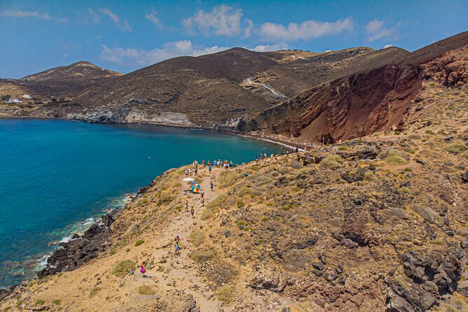 Santorini Day Tour with Sunset in Oia - Oia free time and the sunset crowd management game