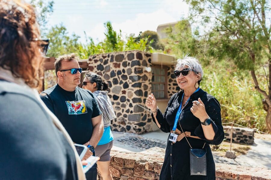 Santorini: Experience Akrotiri with a Licensed Tour Guide - Entering the site and getting moving fast