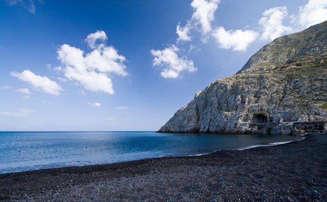 Santorini First-time Visitors Private Tour with Wine Tasting - Key things to know before you go