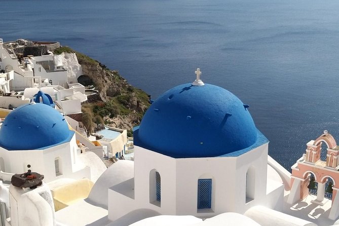 Santorini First-time Visitors Private Tour with Wine Tasting - Comfort and timing: what the private vehicle changes
