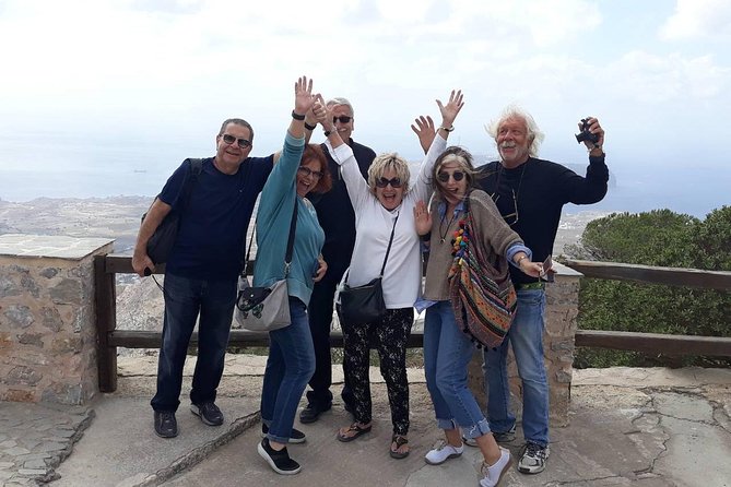 Santorini First-time Visitors Private Tour with Wine Tasting - Oia main street: blue domes, museum corners, and timing for sunset