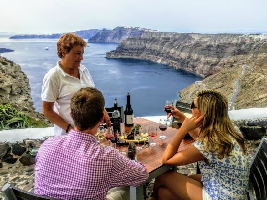 Santorini: Guided Tour to 3 Wineries with Wine Tastings - The tasting lineup: how 12 glasses help you learn what you like