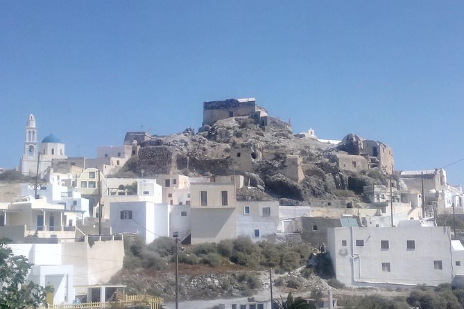 Santorini Highlights and Venetian Castles Small-Group Day Tour - Winery Time in an Old Canava: Wine Tasting as a Real Pause