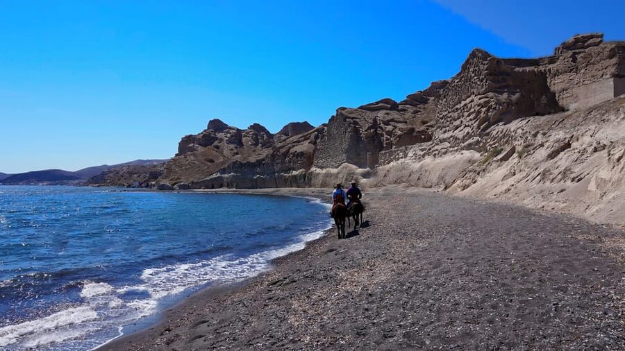 Santorini: Horseback Riding Tour on the Beach - Key points worth knowing before you saddle up