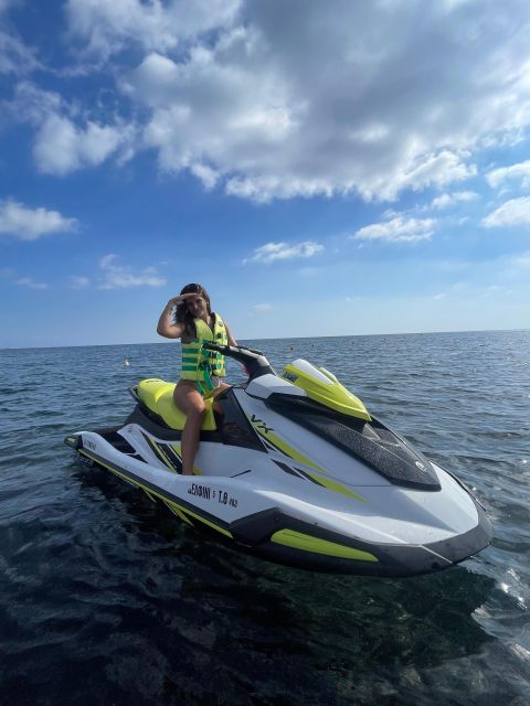Santorini: Jet Ski Rental Perissa, Perivolos & St George - Gear, Safety Briefing, and the Rules You Must Follow