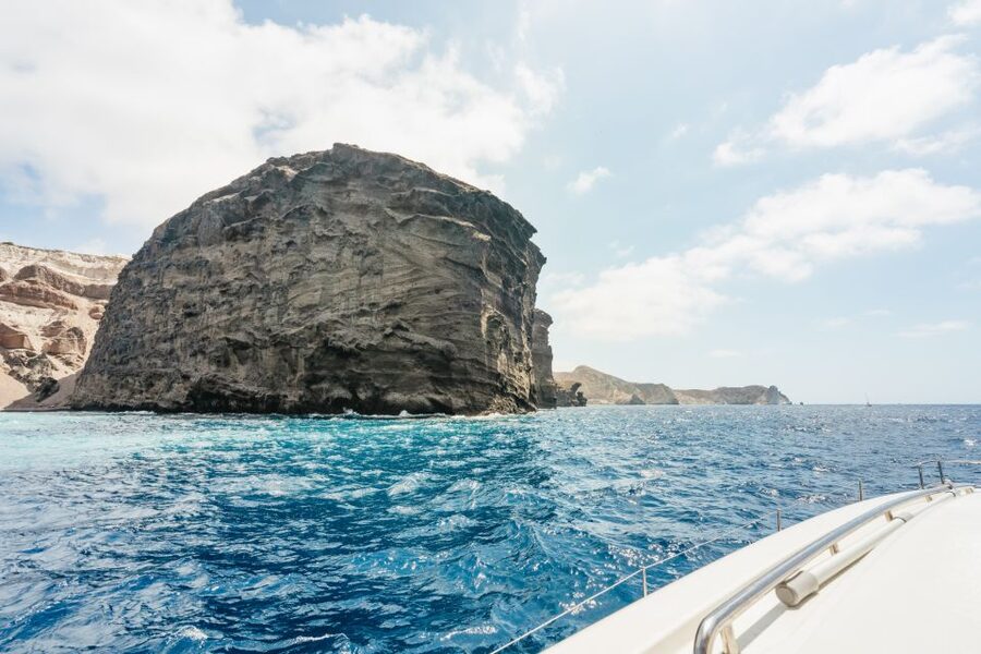 Santorini: Luxury Catamaran Day Trip with Meal and Open Bar - Oia Sunset Option: Where the Sky Color Really Shows