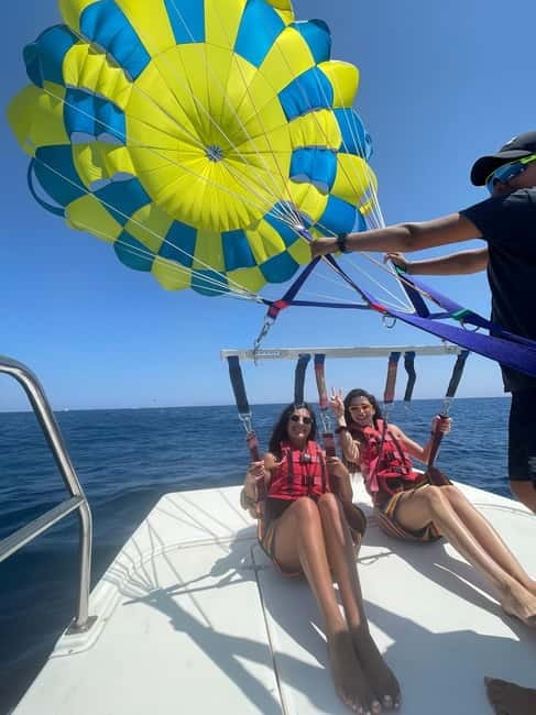 Santorini: Parasailing ExperiencePerissa,Perivolos,St.George - Parasailing Over Perissa and St. George, What It Really Feels Like
