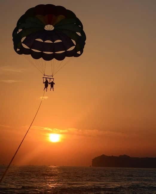 Santorini: Parasailing ExperiencePerissa,Perivolos,St.George - Your Flight Up to 350 Feet Over Black Beach