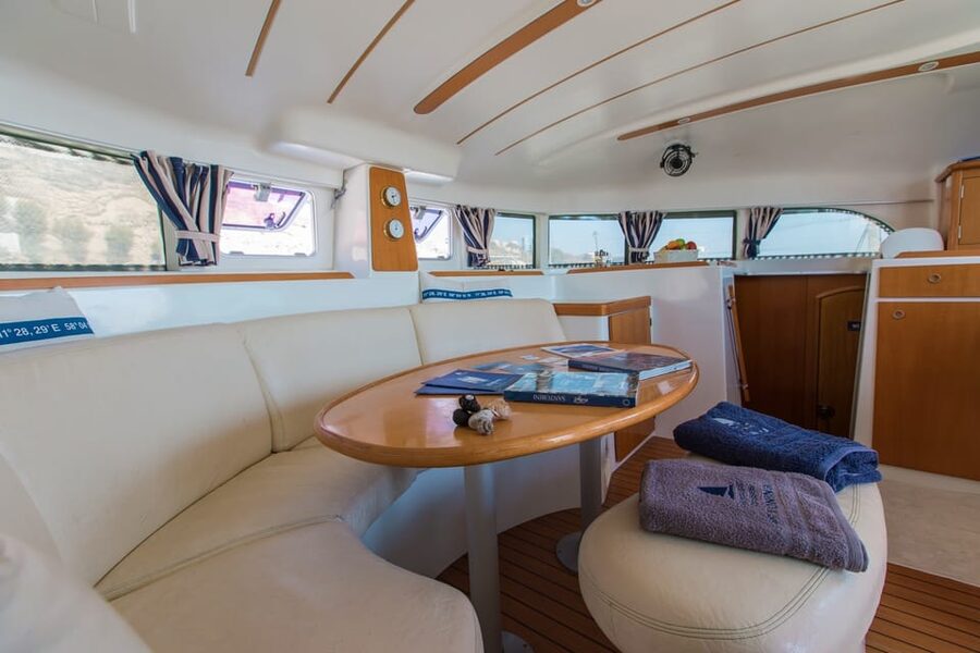 Santorini: Private Catamaran Cruise with Food & Drinks - Nea Kameni hot springs: the smell, the swim time, and what to realistically expect