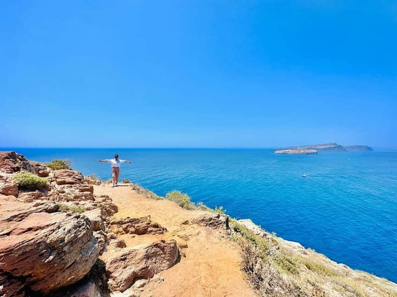 Santorini: Private Guided Sightseeing Day Tour - Skip-the-Line Entries and How Guides Make It Feel Personal