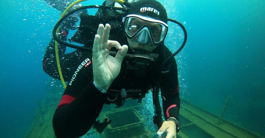Santorini: Scuba Diving Experience in Caldera for Beginners - Timing, duration, and how it fits into a Santorini day