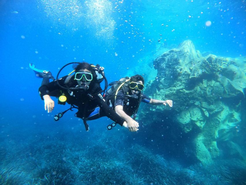 Santorini: Scuba Diving Experience in Caldera for Beginners - Price and value: what $106 covers and why it matters