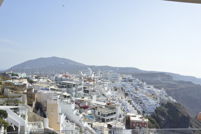 Santorini Sightseeing Half Day Small Group Tour - Stop 1, Moni Profiti Ilia: the 360-view orientation moment