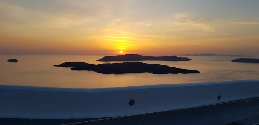 Santorini: Sightseeing Island Tour (Private) - Akrotiri Archaeological Site: the island before it became a postcard