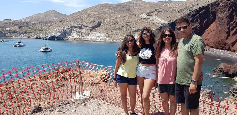 Santorini: Sightseeing Island Tour (Private) - What to bring, and how to avoid a rushed, slippery day