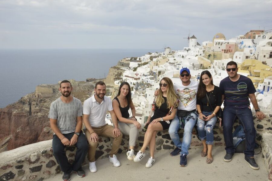 Santorini: Small-Group Highlights Tour of Venetian Castles - Old Winery Wine Tasting: A Tasty Cultural Stop