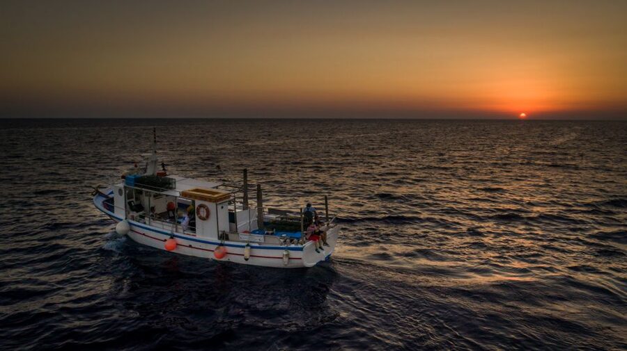 Santorini Sunset Fishing Trip with Dinner and Drinks - Why this Santorini sunset feels more real