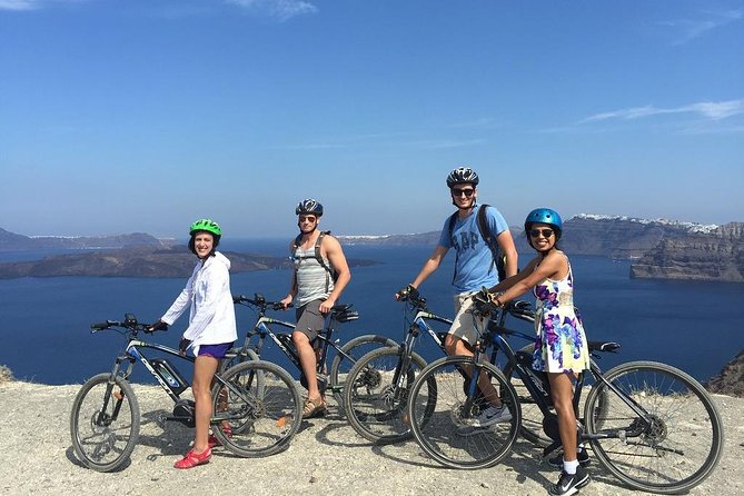 Santorini Tour on Electric Bikes & Scooters - Key things that make this tour work so well
