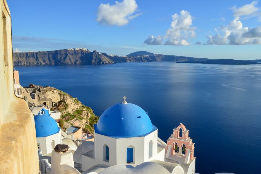 Santorini: Traditional Sightseeing Bus Tour with Oia Sunset - How pickups and the bus day really work across the island