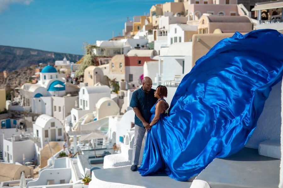 Santorini: Unique Flying Dress Photoshoot Experience - Oia’s Blue Domes: Why This Location Plan Works