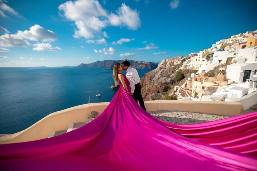 Santorini: Unique Flying Dress Photoshoot Experience - What You Actually Get: 30 Edited Photos in a Digital Gallery