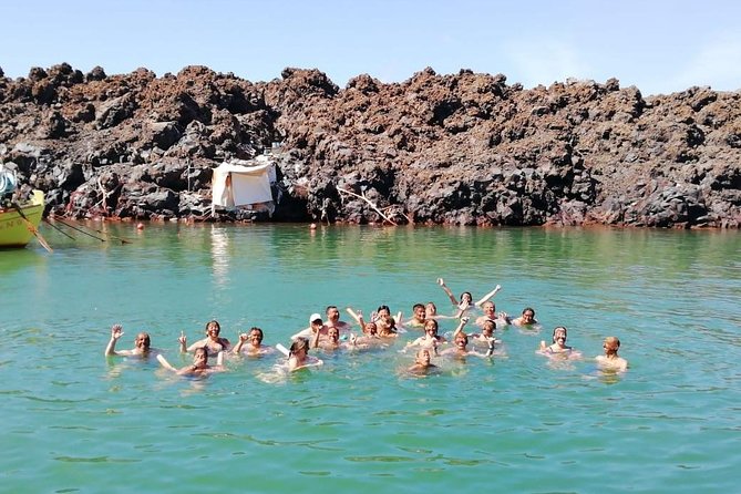 Santorini Volcanic Islands Cruise: Volcano, Hot Springs and Thirassia - Time, Crowds, and the Reality of a Shared Boat Day