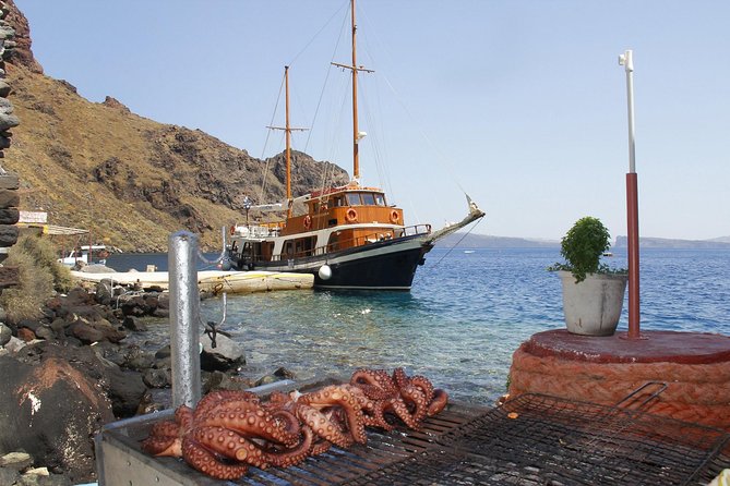 Santorini Volcanic Islands Cruise: Volcano,Hot Springs,Thirassia and Oia Sunset - Oia sunset: gorgeous views, but treat return timing like a checklist