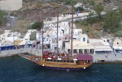 Santorini Volcano Tour