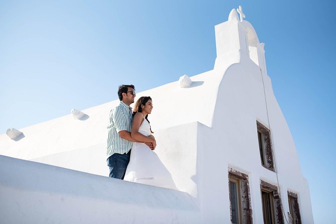Santorini Walking Tour with a Personal Photographer - The photos: 25 edited per hour, delivered fast enough for most trips