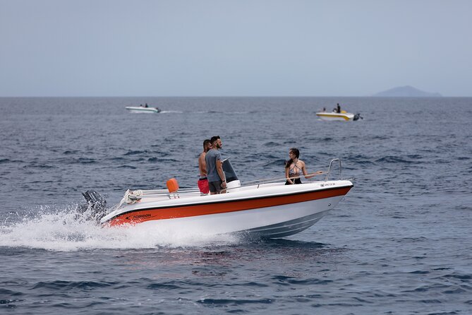Self-Drive License-Free Boat Rental in Santorini from Vlichada - Value check: is $266 per boat for up to six actually a good deal?