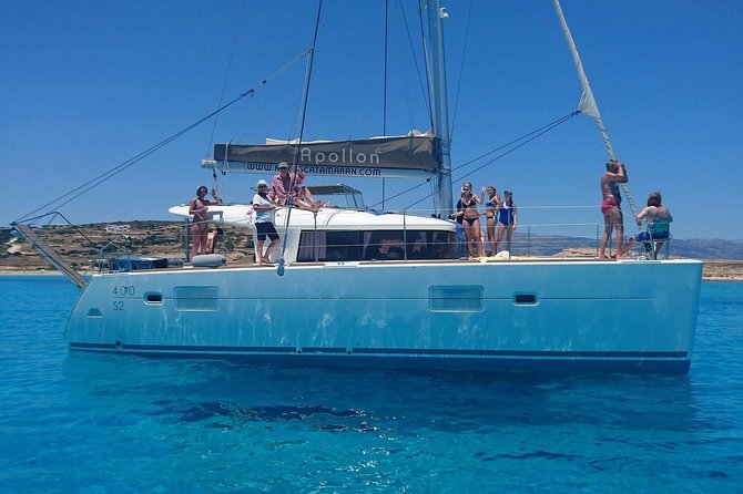 Shared Catamaran All inclusive-Day Cruise to Naxos or Paros - The rhythm of the day: swim, snorkel, relax, repeat