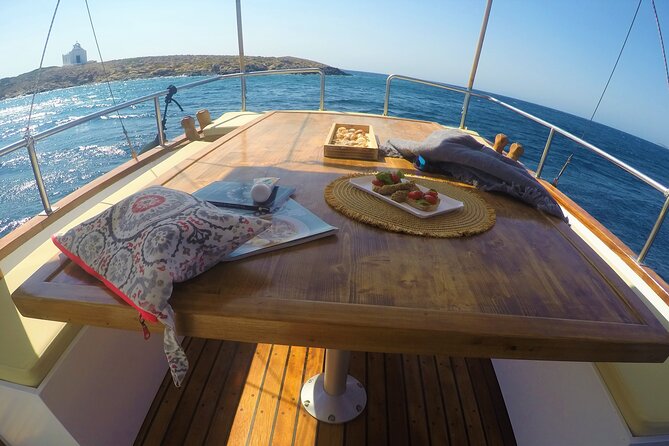 Small Group Kaiki Cruise & Greek Gastronomy Experience - Leaving Alyki Marina: the first hour sets the tone