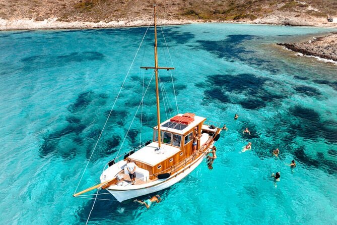 Small Group Kaiki Cruise & Greek Gastronomy Experience - Tsimintiri Island: your main lunch stop with a real Greek menu