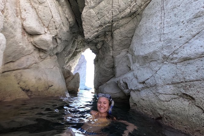 Small-Group Santorini Sea Caves Kayak Trip with Snorkeling & Picnic - Your Picnic Break: Local Organic Food and a Proper Way to Refuel