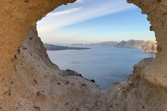 Small Group Sightseeing Tour: All Santorini’s Treasures - Santorini in a 6-hour loop, without the hassle