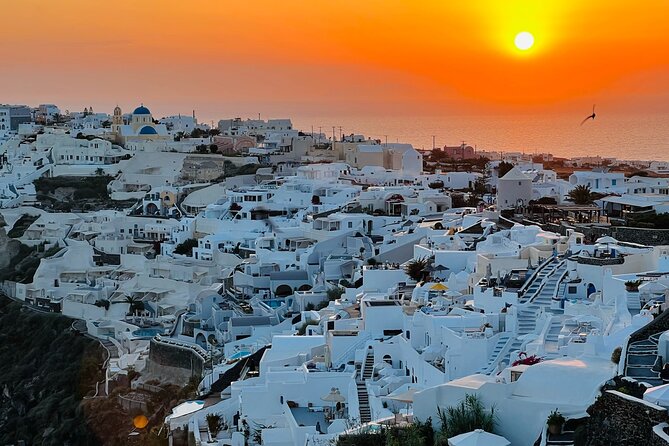 Small Group Sightseeing Tour: All Santorini’s Treasures - Stop 5: The Heart of Santorini old path and isolated chapel views