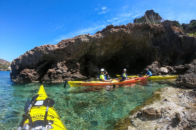Sounio Sea Kayak Tour to the Temple of Poseidon full program - Tandem sea kayaks and the coaching style you want