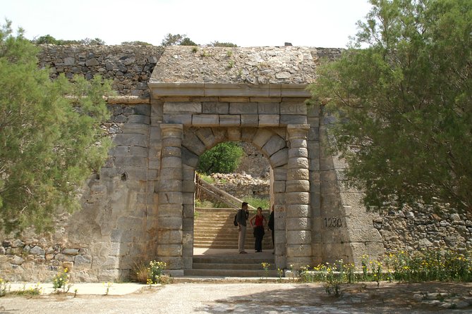 Spinalonga Regular Trip -daily At 12:30 From Agios Nikolaos - What to Pack for a Smooth Day on the Water and Island