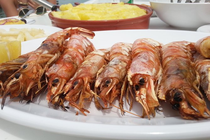 Sunset Caldera Sailing Cruise - The onboard meal and unlimited drinks: where the value really shows