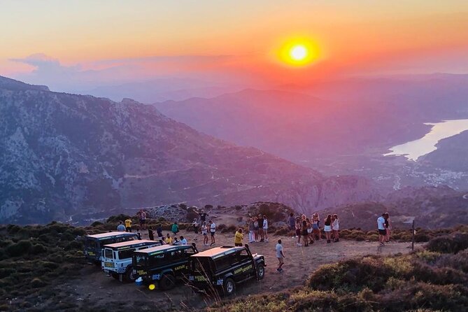 Sunset Jeep Tour in Crete - Stop 4: Ebassas gorge ascent and the herb collecting moment