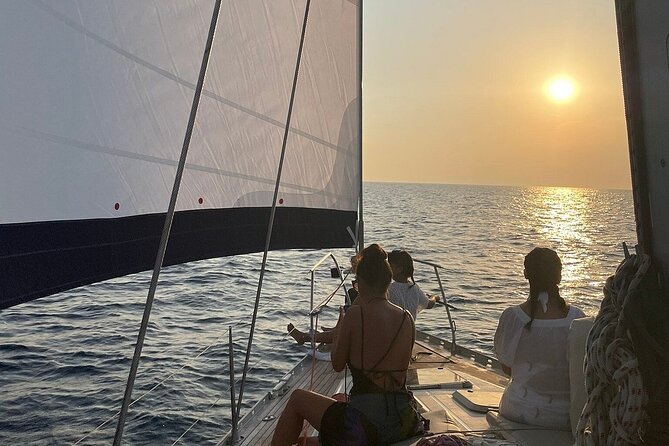 Sunset Sail Cruise to Rhenia, Mykonos Beach Safari, Dinner&Drinks - How the sunset return changes the whole feel of the tour