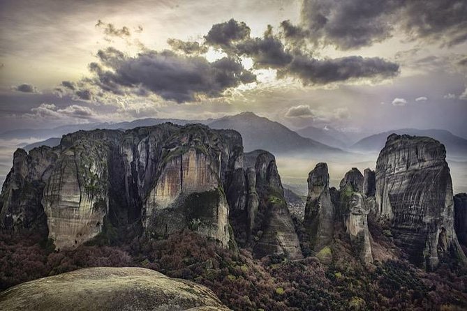 Thermopylae, Meteora and Delphi Private Full Day Tour - Delphi under Mount Parnassos: museum, ruins, and Apollo territory