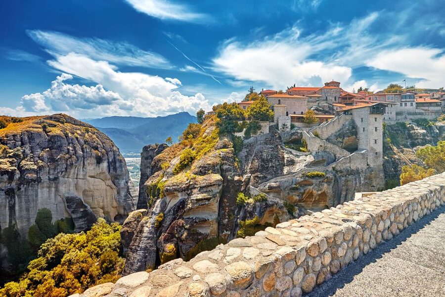 Thessaloniki: Full-Day Bus Trip to Meteora - The coach ride: comfortable seats, and stories that actually connect