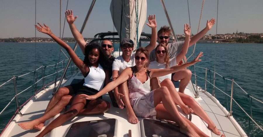 Thessaloniki: Half-Day Sailing Cruise to Shipwreck Bay - The Lunch Break: Captain-Cooked Greek Food You Can Smell