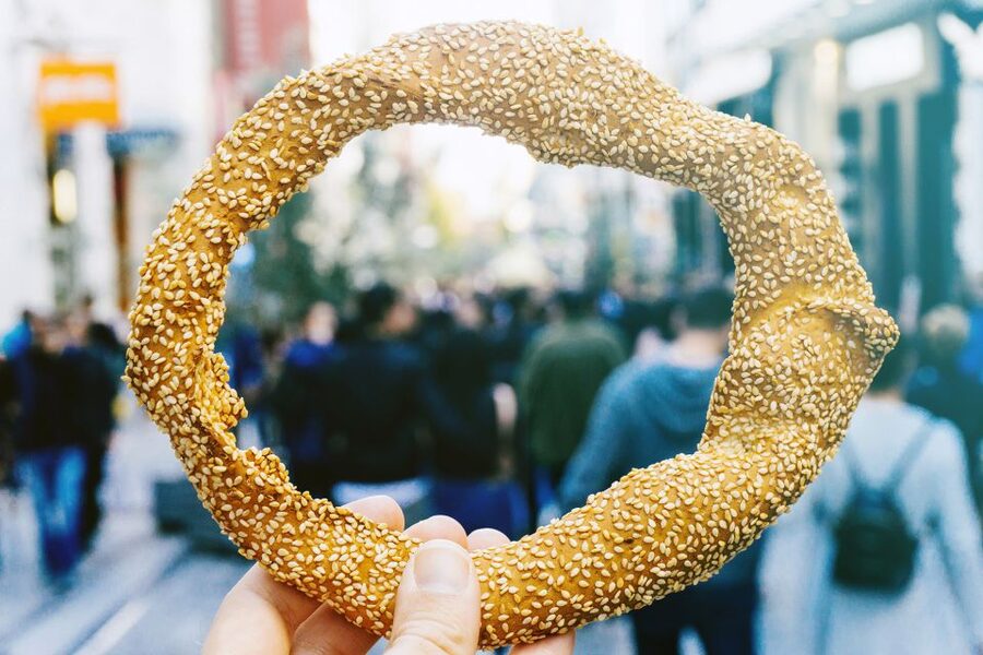 Thessaloniki: Open Market Food Tour with Tasting - Louloudadika and Athonos Square: from stalls to street energy