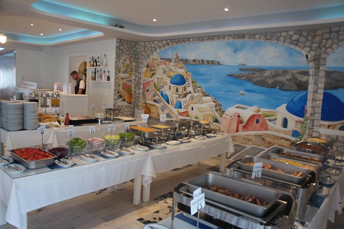 Traditional Greek Night live Music & Dinner Show in Santorini - Finding Dimitris Tavern Greek Nights in Kamari without stress